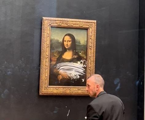 mona-lisa-ataque-torta