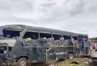 Acidente com ônibus da dupla Conrado e Aleksandro deixa 6 mortos no interior de SP