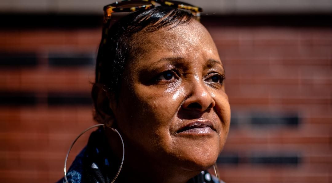 Pilar Weston do lado de fora da 125 Street Station do Harlem / Foto: Hilary Swift/CNN