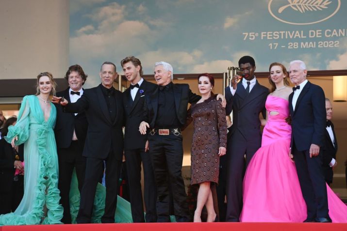 Elenco e diretor de "Elvis" durante o Festival de Cinema de Cannes/ Getty Images
