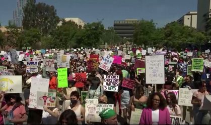 Milhares protestam pelo direito ao aborto nos Estados Unidos
