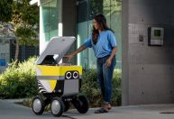 Uber lança entrega de comida com veículos autônomos e robôs nos Estados Unidos