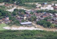 Áreas atingidas por chuvas em Pernambuco ainda estão instáveis, alerta tenente