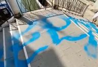 Turistas de Veneza nadam nus em canais e vandalizam igreja