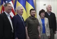 Líder republicano do Senado dos EUA se reúne com Zelensky em Kiev