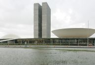 Líderes do Congresso ocupam, ao mesmo tempo, até quatro comissões que analisarão MPs de Lula