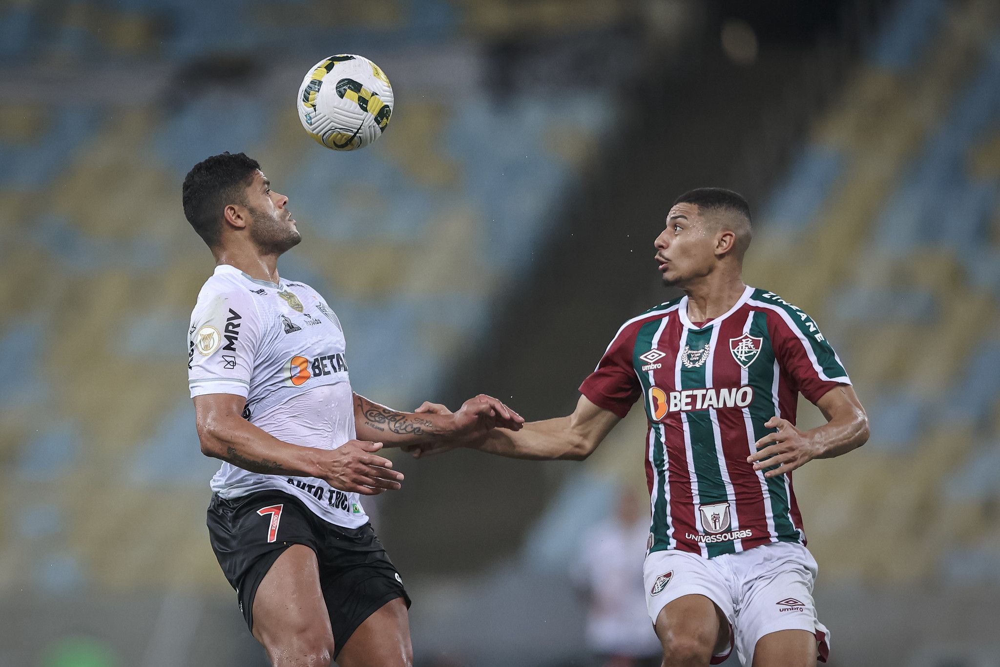 Jogadores do Atlético-MG e do Fluminense