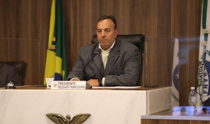 Deputado Delegado Francischini (PSL) quando presidente da CCJ da Assembleia Legislativa do Paraná