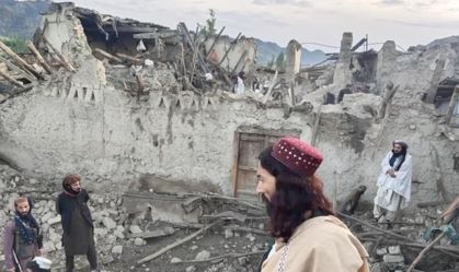 "O que fazer após outro desastre?": Afegãos enfrentam nova crise após terremoto