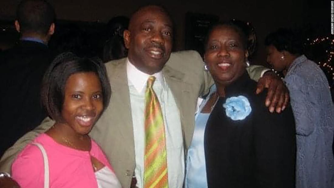 Anthony "Tony" Geddis com a filha, Ashlye Wilkerson, e a esposa Rev. Fannie M. Geddis / Ashlye Wilkerson / Arquivo Pessoal