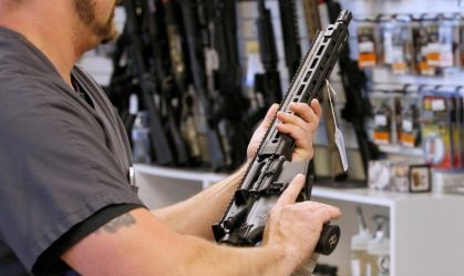 Tribunal dos EUA permite que Califórnia proíba armas em locais públicos