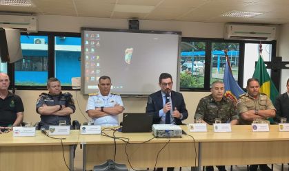 Equipes de buscas por dupla no Amazonas prendem um suspeito