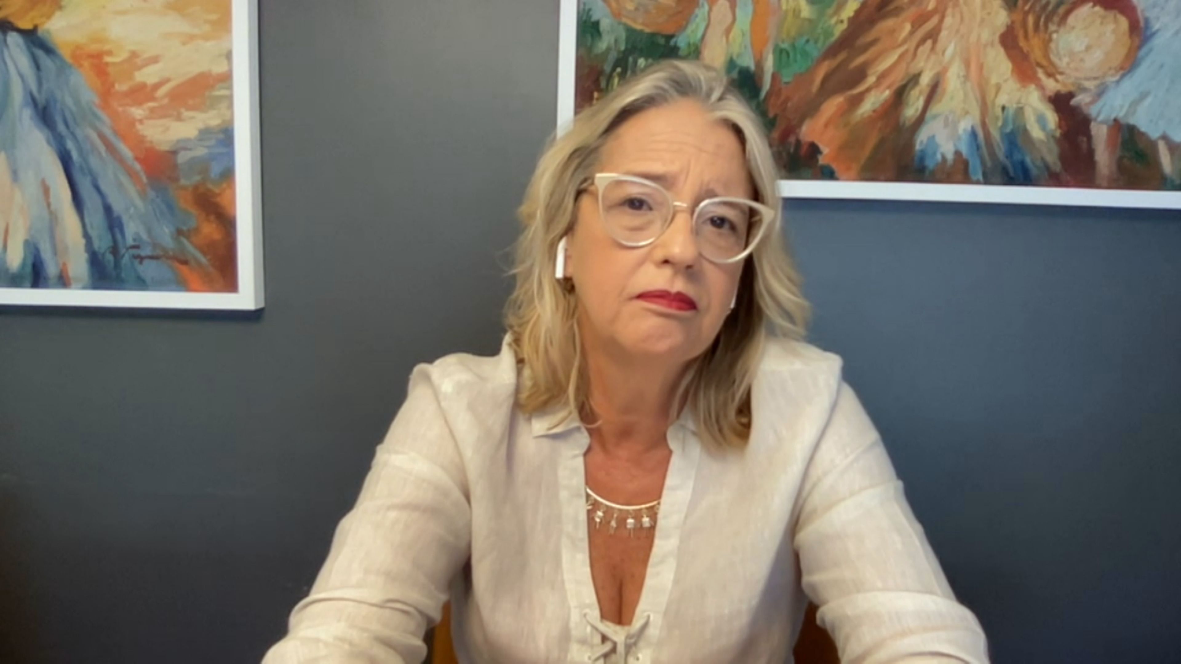 BR_CNN_210622_SKYPE_ISABELLA_BALLALAI_frame_19599