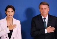 Ministro do TSE suspende novas veiculações de propagandas com Michelle Bolsonaro