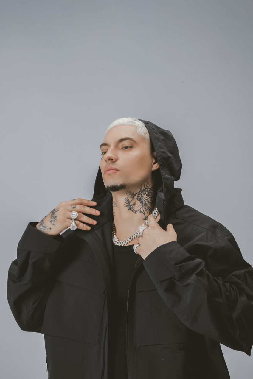Rapper Filipe Ret em ensaio para o lançamento do álbum "LUME" / Steffany Lima / Reprodução