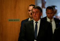 Com vantagem de Lula, campanha de Bolsonaro se divide sobre estratégia eleitoral