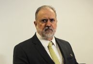 Aras posta vídeo antigo em que defende sistema eleitoral 3 dias após Bolsonaro criticar eleições
