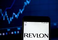 Revlon se torna a mais nova ação-meme dos investidores do Reddit; ação subiu 300%