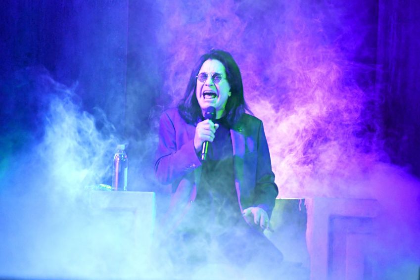 Ozzy Osbourne se apresenta no American Music Awards de 2019, em Los Angeles. / Kevin Winter/AMA2019/Getty Images for dcp