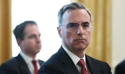 Comitê de 6 de janeiro intima advogado da Casa Branca de Trump para testemunhar