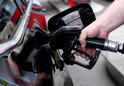 Governo pretende reduzir impostos para conter a elevada dos preços dos combustíveis