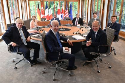 G7