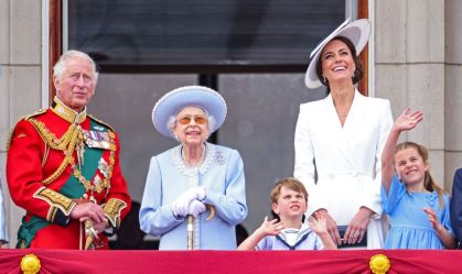 Em meio à celebração do Jubileu, confira 6 filmes sobre a realeza britânica