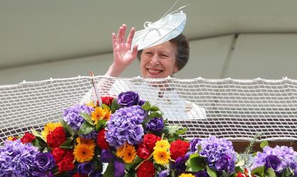 Terceiro dia do Jubileu de Platina tem shows e ausência da rainha