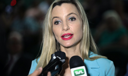 Justiça de SC investiga juíza que impediu aborto de criança vítima de estupro