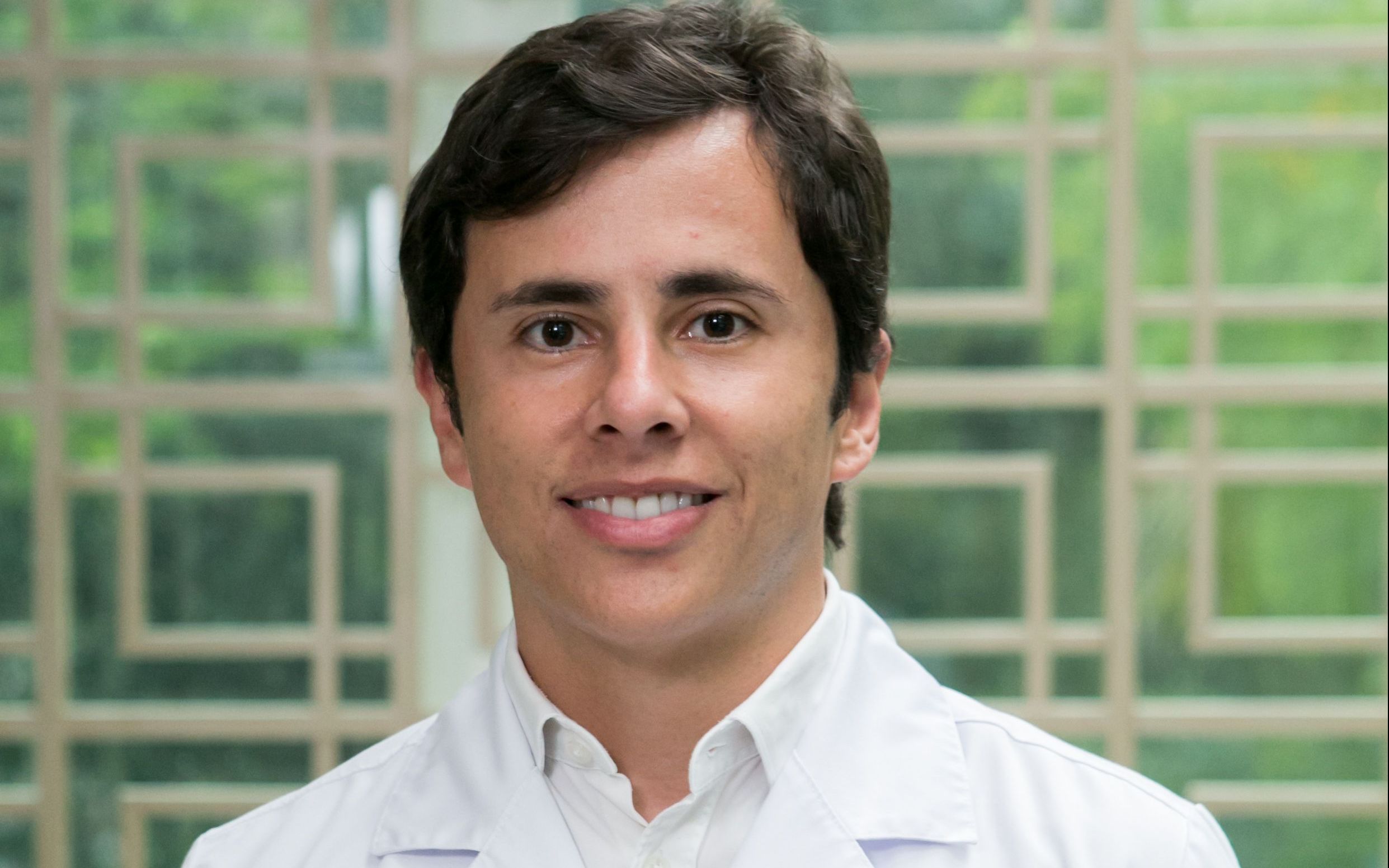 Oncologista Pedro Henrique Isaacsson Velho, líder de pesquisa premiada