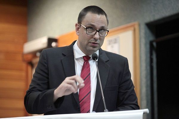 Quem é Ralf Zimmer, candidato ao governo de Santa Catarina