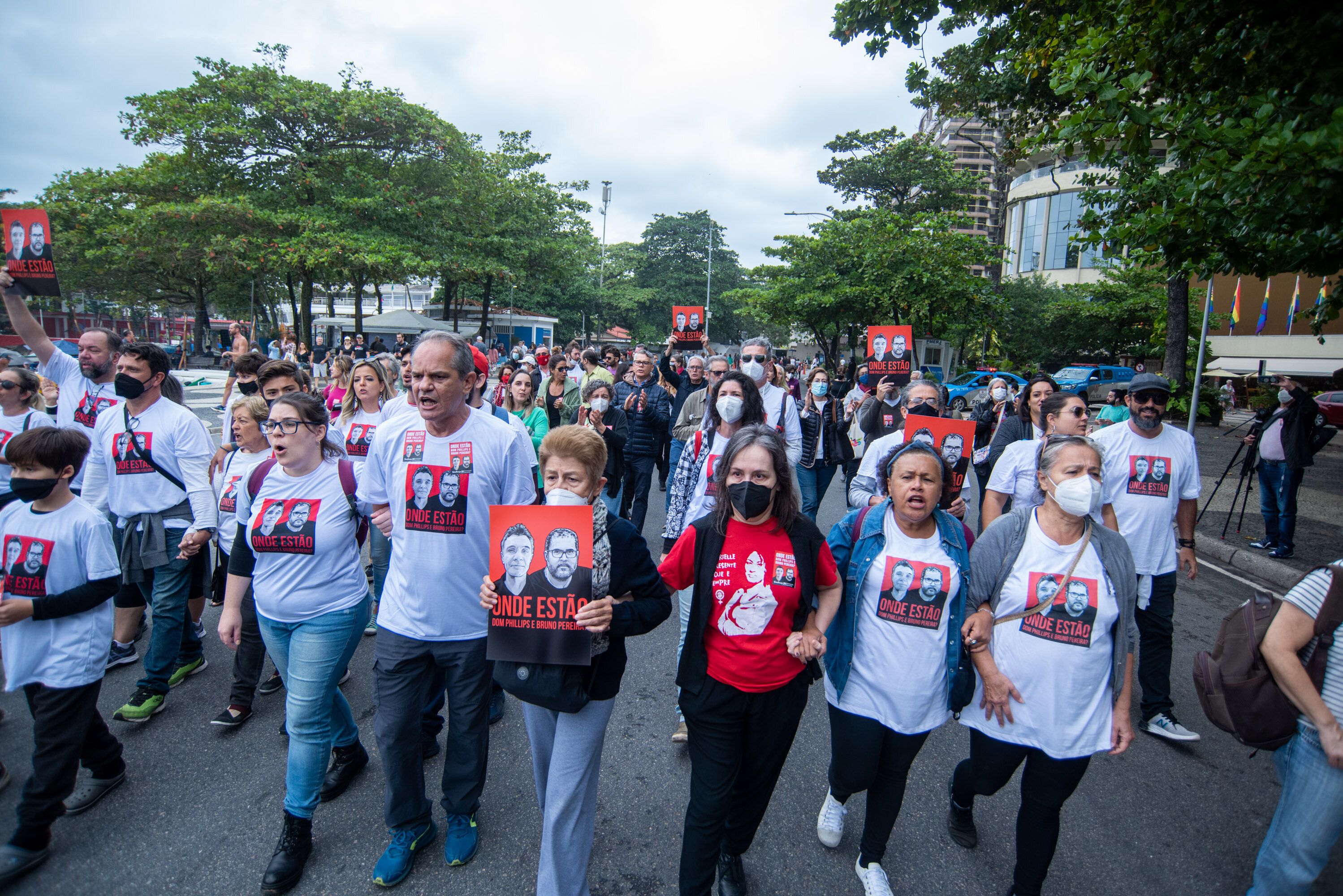 Protesto pede celeridade nas buscas pelo jornalista inglês Dom Phillips e o indigenista Bruno Pereira