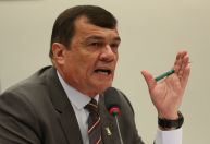 Advogado diz que ex-comandante do Exército atuava para evitar "doideira"