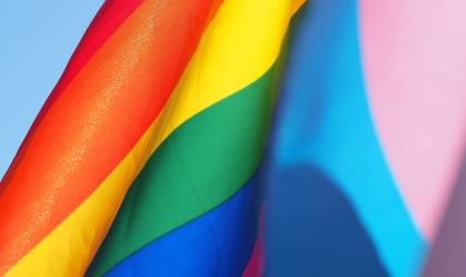 “Nossa simples existência é ilegal”: russos LGBTQIA+ temem pelo futuro
