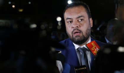Votação sobre aumento de 62% em salário do governador do RJ fica para 2023