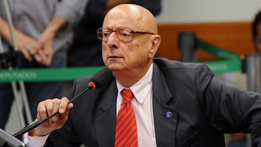 Esperidião Amin (PP-SC) é realator da PEC que limita os poderes do STF