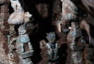 Artefatos de mais de 3 mil anos, incluindo altar de sacrifício, são descobertos na China