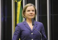 “Não adianta amaciar discurso e nem posar de vítima”, diz Gleisi após ato de Bolsonaro na Paulista