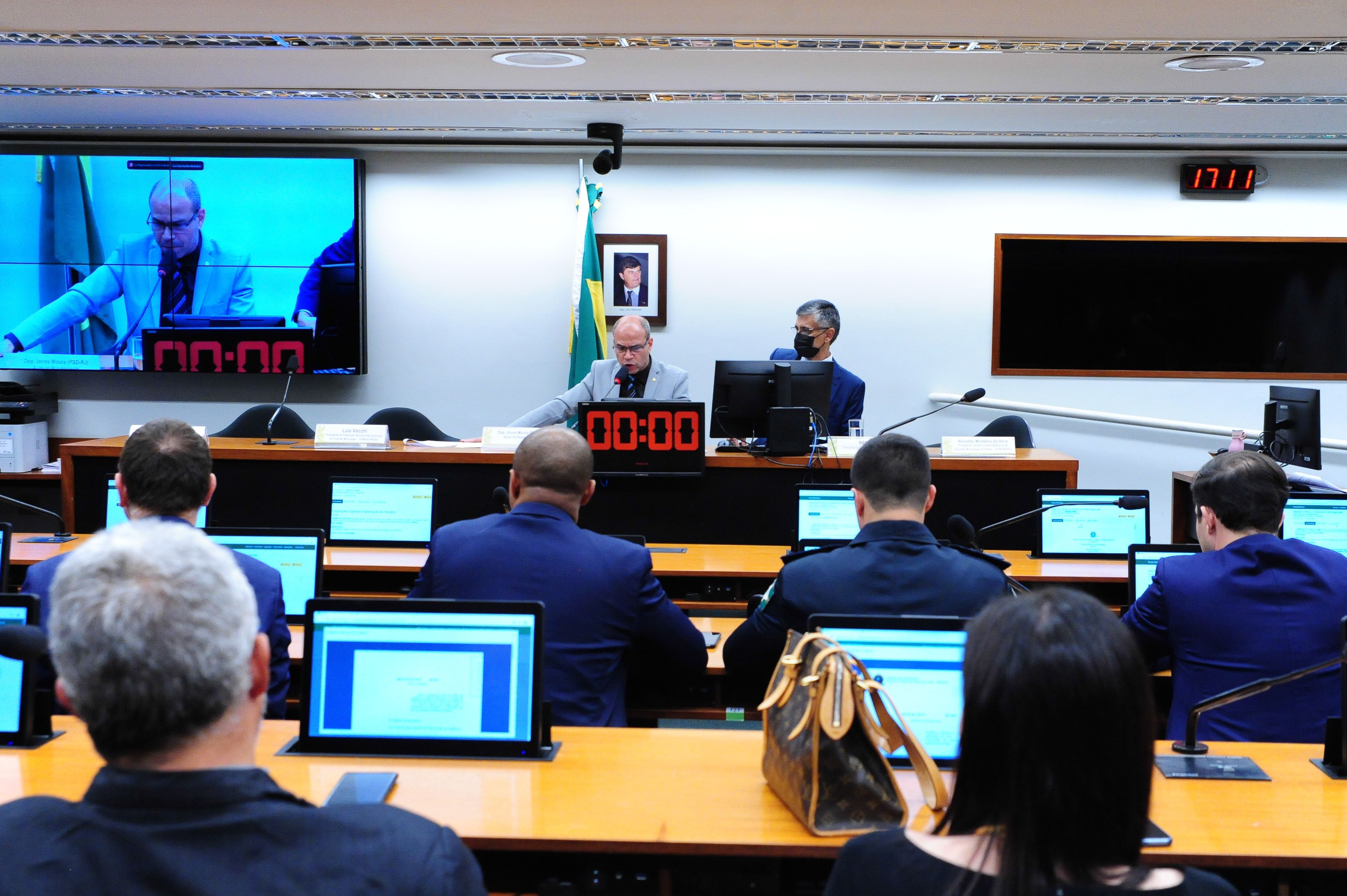 Projeto foi debatido na Comissão de Segurança Pública e Combate ao Crime Organizado da Câmara nesta terça-feira (28)
