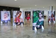 Exposição sobre mães de pessoas com doenças raras traz visibilidade a enfermidades