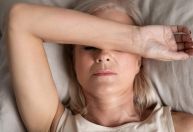 Menopausa: entenda o que é e como o climatério mexe com a vida da mulher