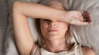 Menopausa: entenda o que é e como o climatério mexe com a vida da mulher