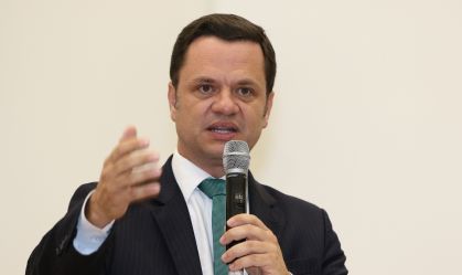Câmara quer ouvir ministro da Justiça na próxima terça-feira sobre caso Bruno e Dom
