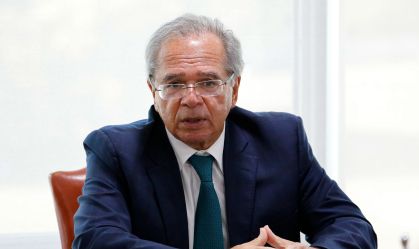 "Brasil vai crescer 2% mesmo com juros mais altos", diz Guedes