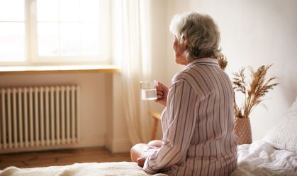 Novo exame de sangue para detectar Alzheimer gera dúvidas nos EUA