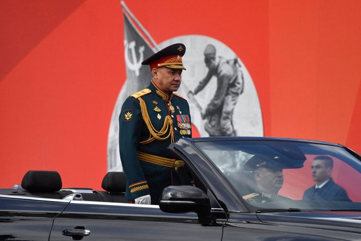 Sergei Shoigu, ministro da Defesa russo, participa do desfile militar do Dia da Vitória no centro de Moscou em 9 de maio de 2022 / Alexander Nemenov/AFP/Getty Images