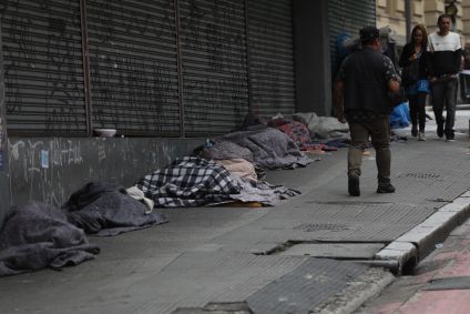 pessoa em situação de rua pobreza frio vulnerabilidade desigualdade social são paulo sp