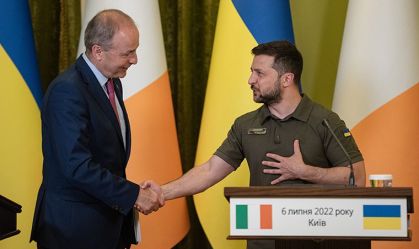 Zelensky agradece Irlanda por resolução que reconhece invasão russa como genocídio
