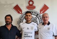 Corinthians anuncia contratação do meio-campista argentino Fausto Vera