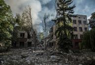 Rússia diz que suas tropas cercaram cidade ucraniana de Lysychansk